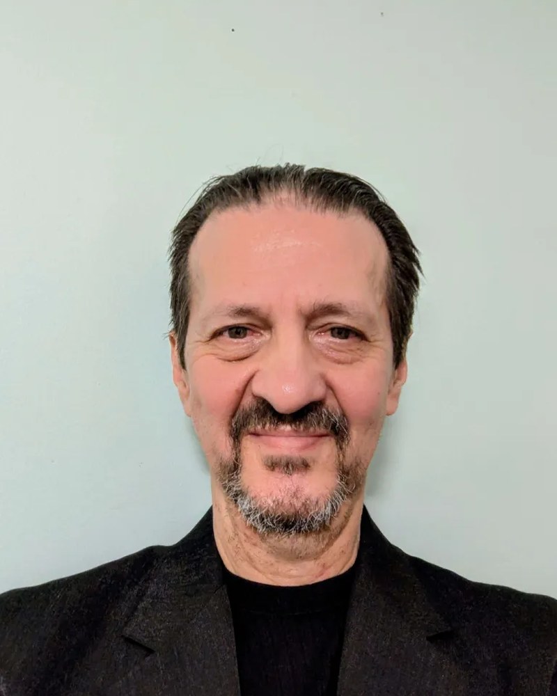 Al Bravo, certified hypnotherapist in Edmonton.